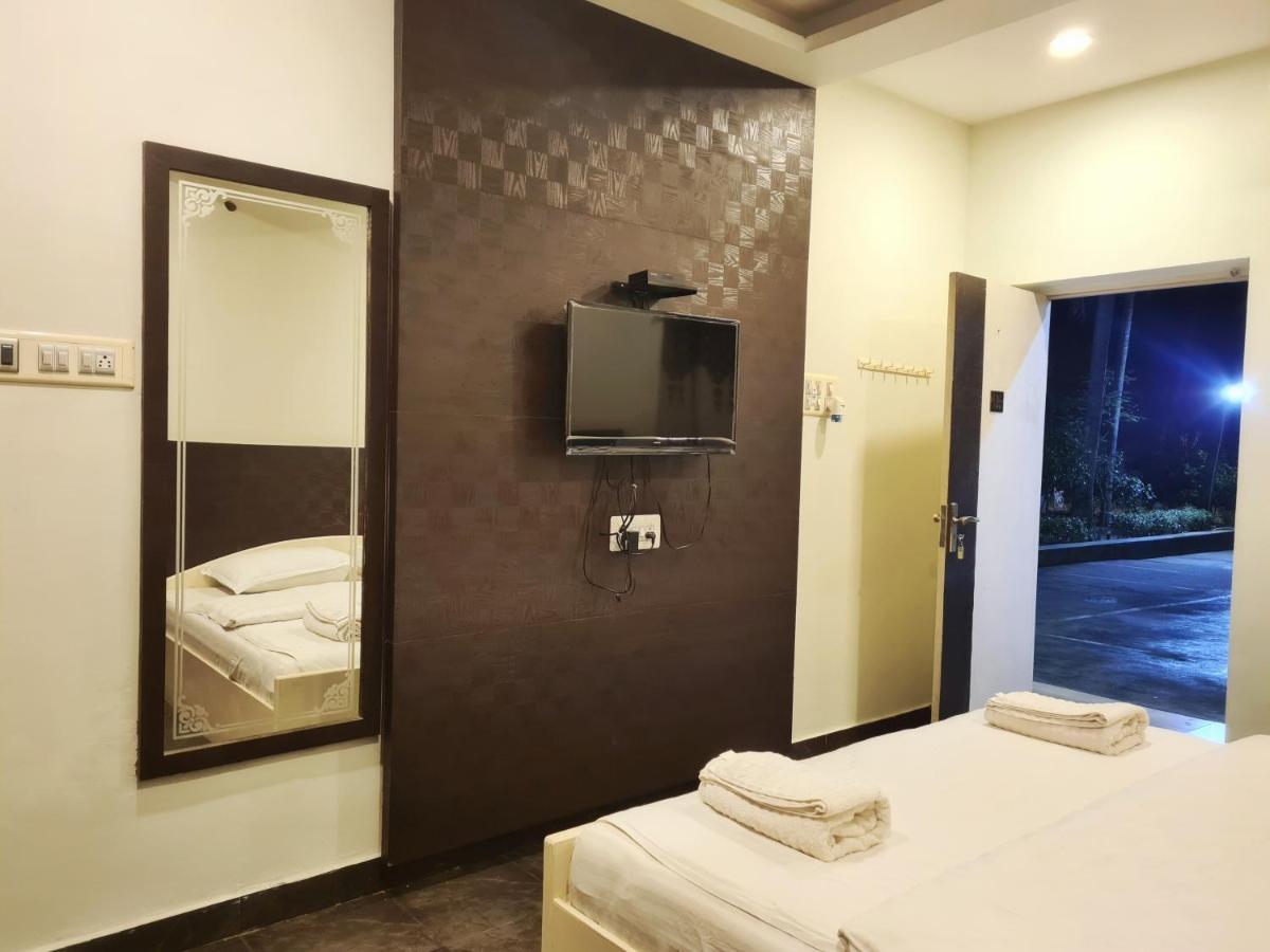Rk Resorts Karaikal Extérieur photo